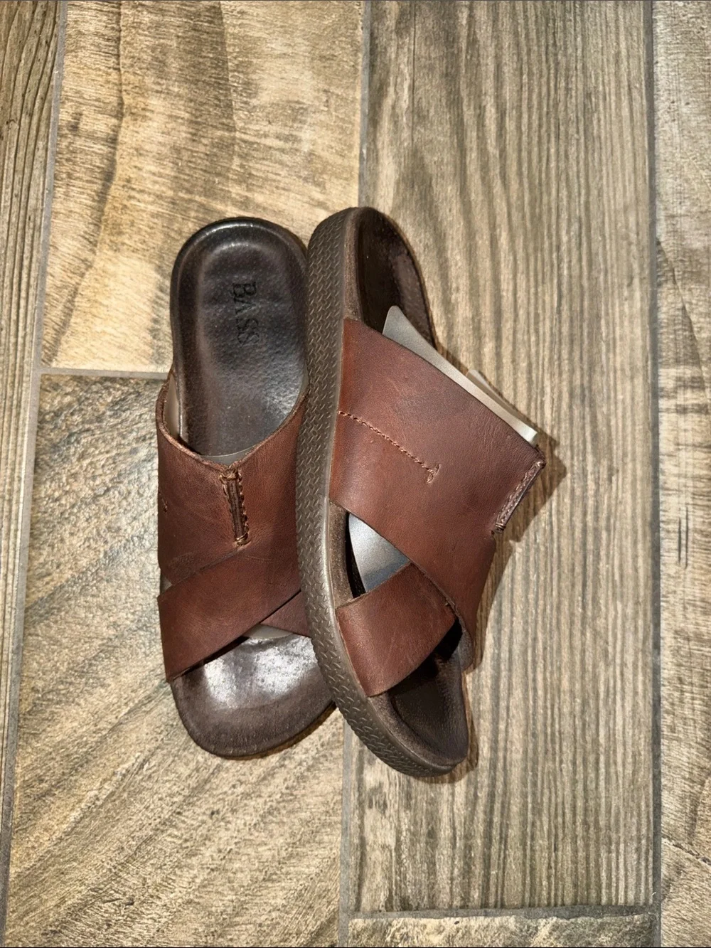 Bass Men’s Brown Leather Crossover Slide Sandals